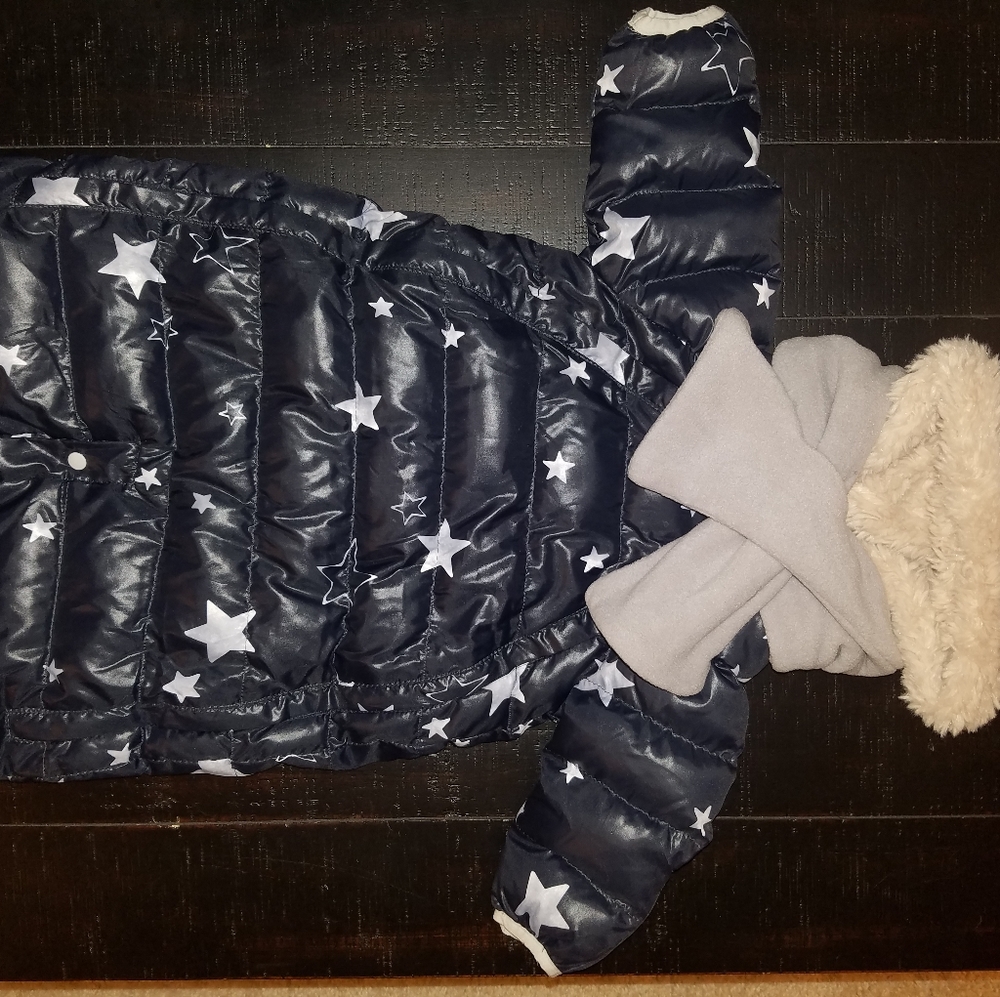 7 A.M. Enfant snow suit- Paris New York